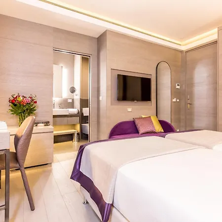 奥拉齐奥皇宫酒店 酒店