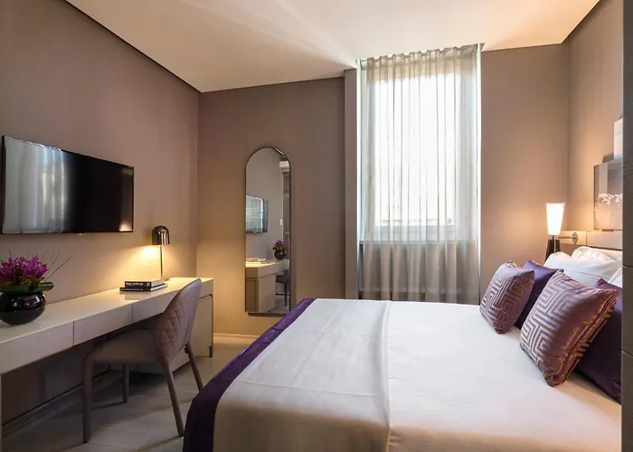 奥拉齐奥皇宫酒店 4*