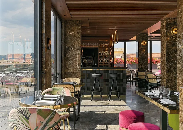 奥拉齐奥皇宫酒店 4*